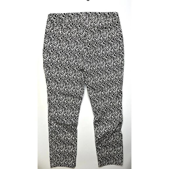 Jasmine and Juliana Women's Skinny Floral Pants Black and White Medium Size 8 - Picture 1 of 5